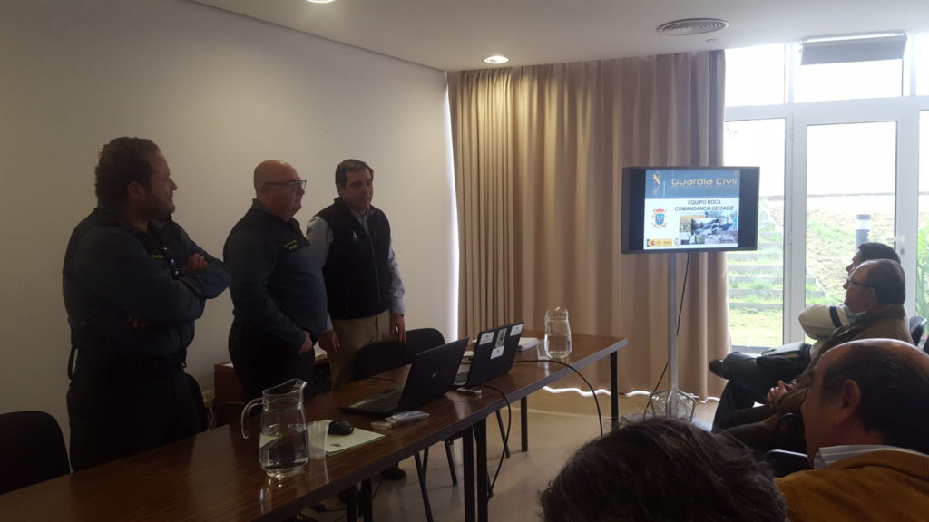 Imagen Visita del Grupo ROCA de la Guardia Civil a Asaja