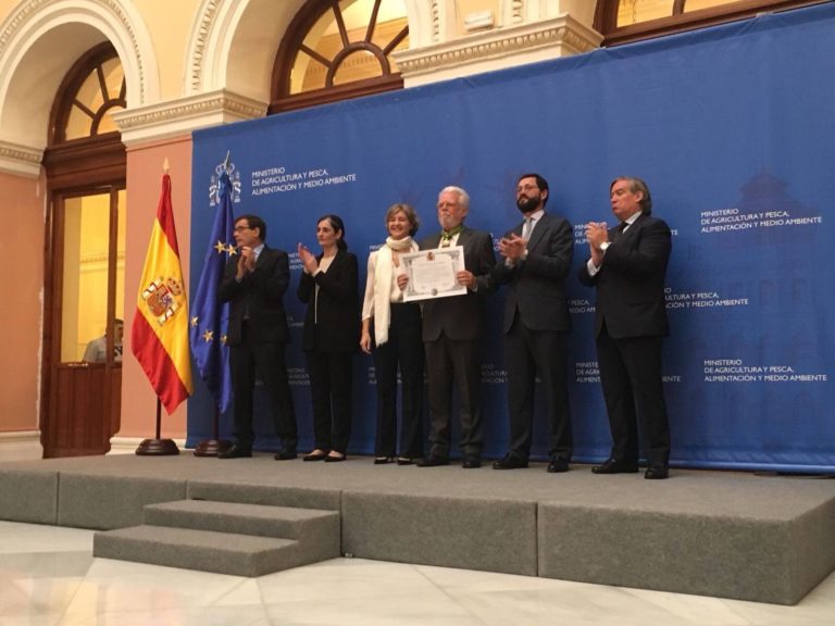El presidente de Asaja-Andalucía, Ricardo Serra, distinguido con la encomienda al mérito agrario