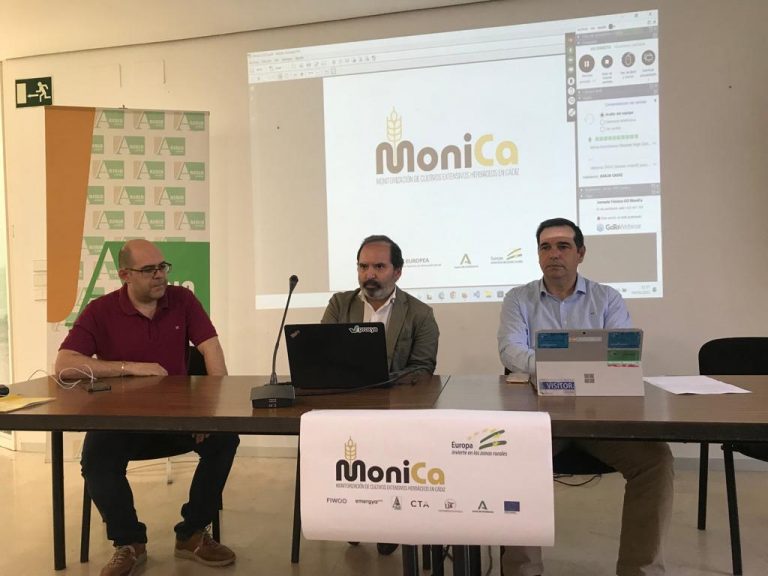 MONICA SE PRESENTA A LOS MIEMBROS DE ASAJA CÁDIZ